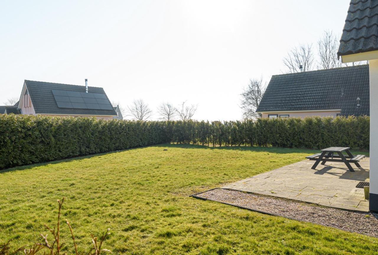 The Frisian Beach House Met Scandinavische Barrel Sauna Tzummarum Exterior foto