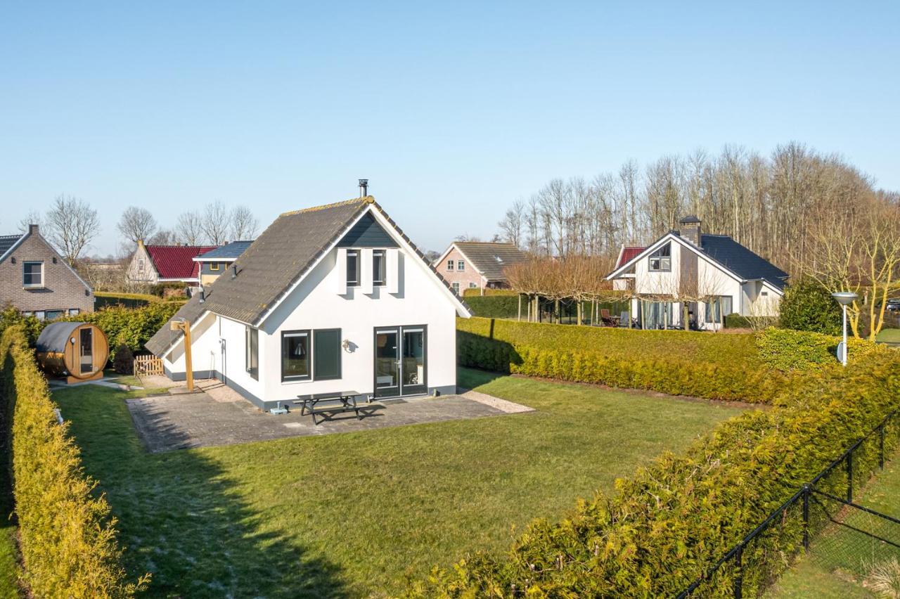 The Frisian Beach House Met Scandinavische Barrel Sauna Tzummarum Exterior foto