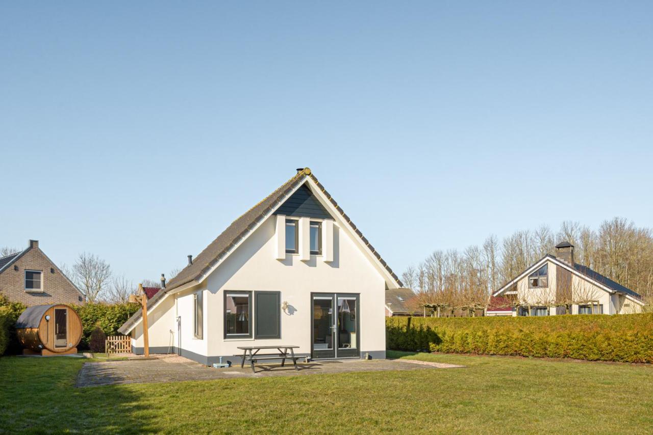 The Frisian Beach House Met Scandinavische Barrel Sauna Tzummarum Exterior foto